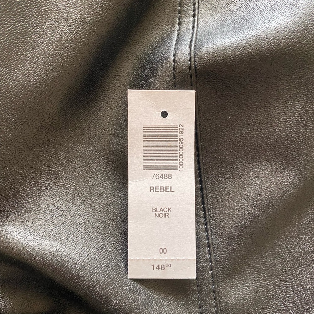 Aritzia Wilfred “Rebel” Vegan Leather Pants, Black, Size 00 - Picture 6 of 6